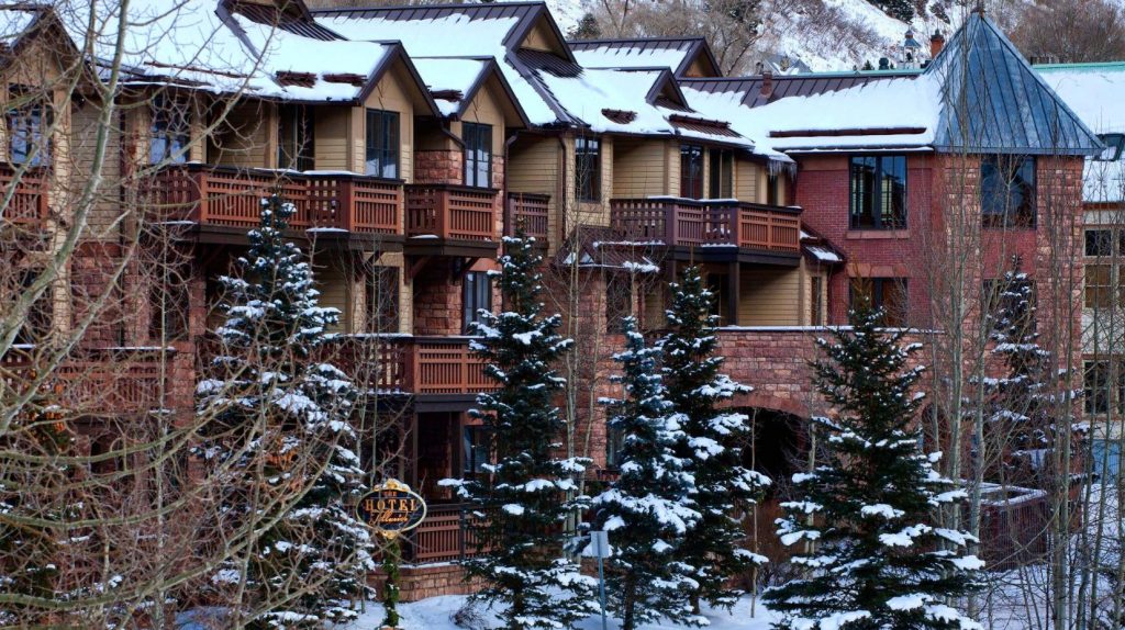 特柳赖德酒店 (The Hotel Telluride)｜雪山之巅的「云端宫殿」：一场关于奢华与自由的冬日叙事插图