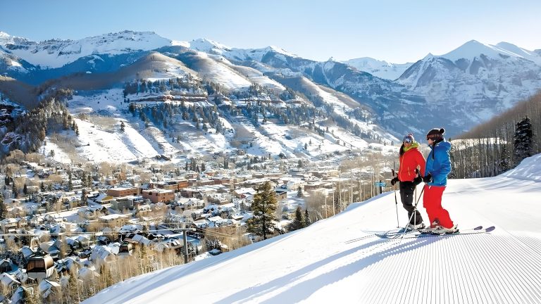 特柳赖德酒店 (The Hotel Telluride)｜雪山之巅的「云端宫殿」：一场关于奢华与自由的冬日叙事